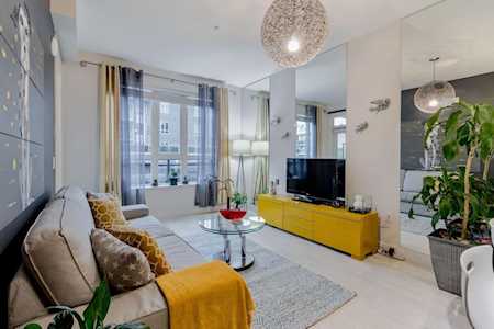 733 W 14th Street #206 North Vancouver, BC V7M 0C6