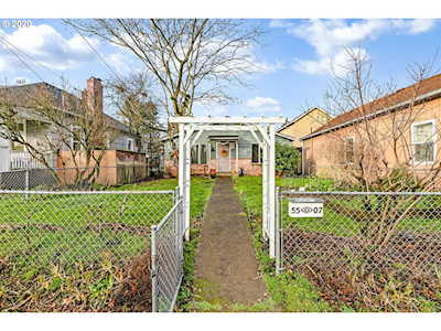 5507 SE 66th Ave Portland, OR 97206