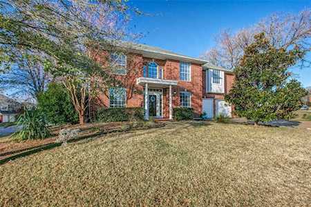 801 Woodside Court Highland Village, TX 75077