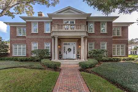 1613 Culbreath Isles Drive Tampa, FL 33629