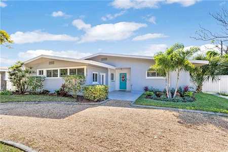 6870 N 11Th Avenue St Petersburg, FL 33710