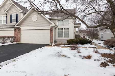 3271 Cool Springs Ct Naperville, IL 60564