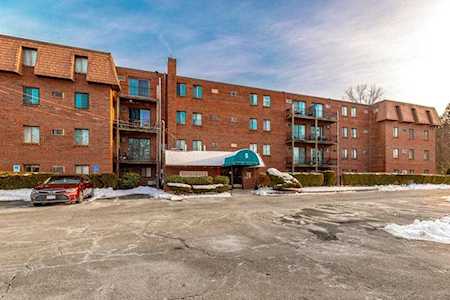 5 Washington St #D4 Reading, MA 01867
