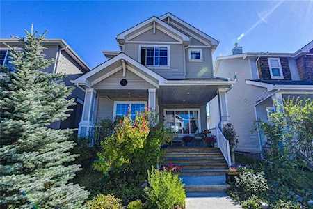 58 Cougartown Circle SW Calgary, AB T3H 0A5