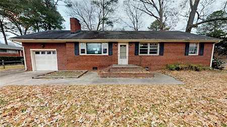 533 White Oak Dr Virginia Beach, VA 23462