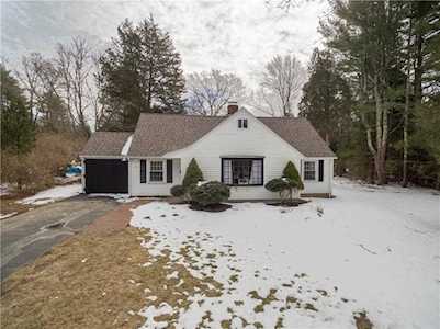 127 Little Rest RD South Kingstown, RI 02881