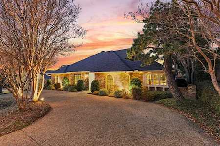 9427 Hilldale Drive Dallas, TX 75231
