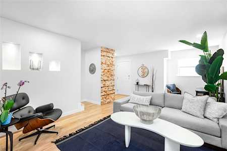 5625 Senlac Street #206 Vancouver, BC V5R 6G8