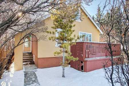 1227 20 Avenue NW Calgary, AB T2M 1G2