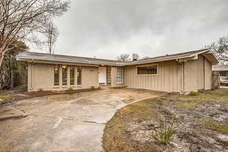 2954 Satsuma Drive Dallas, TX 75229