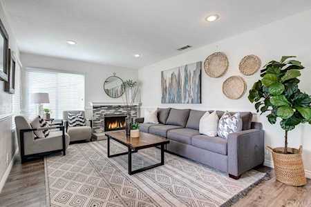 915 W Alton Avenue Santa Ana, CA 92707