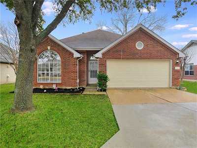 1007 Blackthorn Dr Pflugerville, TX 78660