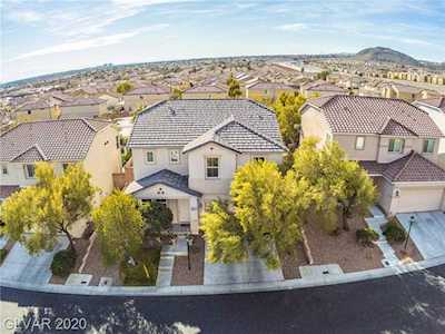 10437 Vinson Point Ave Las Vegas, NV 89129