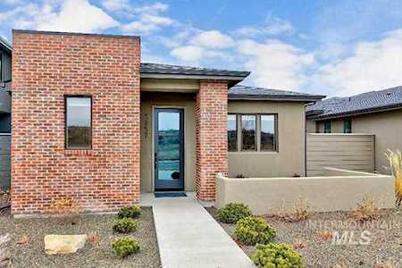 3857 S Eckert Rd Boise, ID 83716