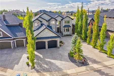 36 Aspen Ridge Bay SW Calgary, AB T3H 5M3