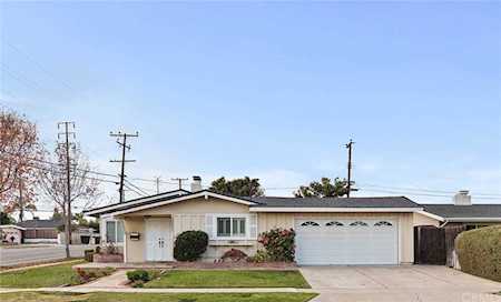3201 Dakota Avenue Costa Mesa, CA 92626