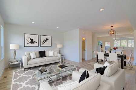12798 Lake Hill Drive Lake Country, BC V2V2W5