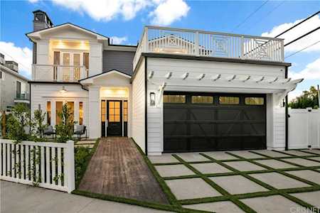 18057 Valley Vista Boulevard Encino, CA 91316