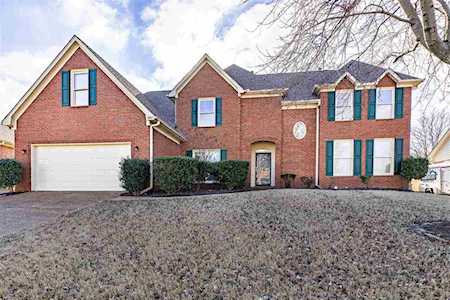 8861 Lindstrom Cv Memphis, TN 38016