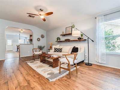 5357 Hartson Kyle, TX 78640