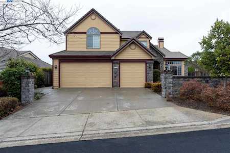 28780 Barn Rock Drive Hayward, CA 94542