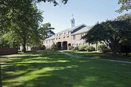 202 Windsor Dr #202 Framingham, MA 01701