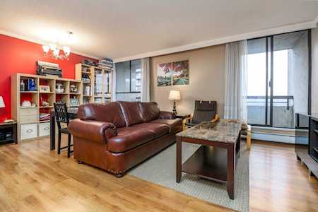 3755 Bartlett Court #1704 Burnaby, BC V3J 7G7