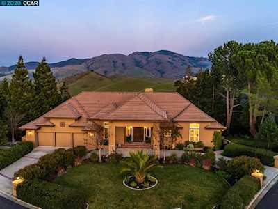100 Sugar Creek Ct Alamo, CA 94507