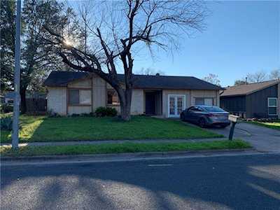 2918 Dillion Hill Dr Austin, TX 78745