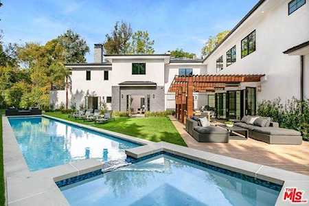 11595 Sunset Boulevard Los Angeles, CA 90049