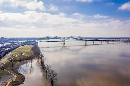 770 Island Dr Memphis, TN 38103