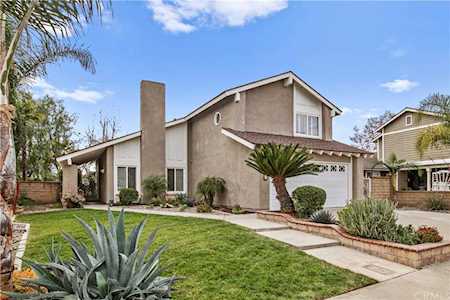25051 Reflejo Mission Viejo, CA 92692