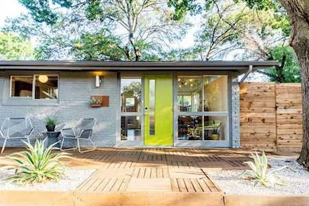 2604 Andrea Lane Dallas, TX 75228