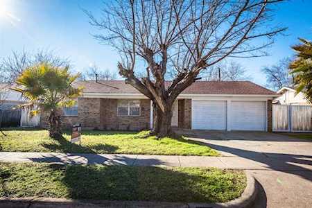 6308 N SOLONA Circle Haltom City, TX 76117