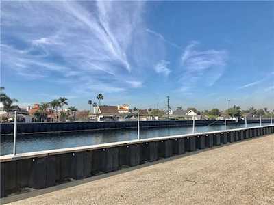 22211 Malibu Lane Huntington Beach, CA 92646