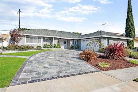 5439 E Garrick Drive Anaheim Hills, CA 92807