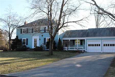 3 Honeysuckle CT Barrington, RI 02806