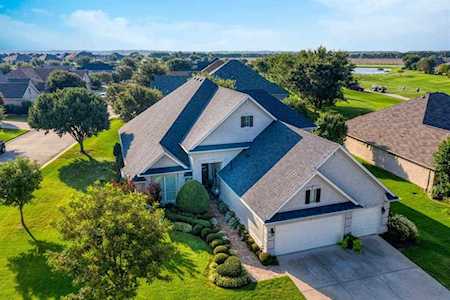 9809 Grandview Drive Denton, TX 76207