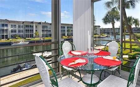 4360 Chatham Drive #F203 Longboat Key, FL 34228