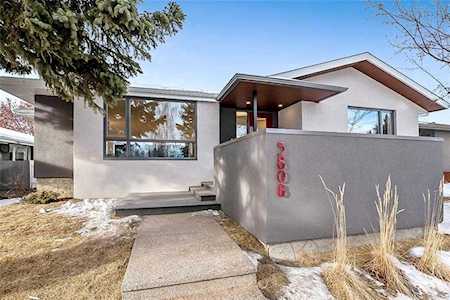 5808 Londonderry Crescent SW Calgary, AB T3E 5X6