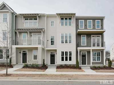 713 Peakland Place Raleigh, NC 27604