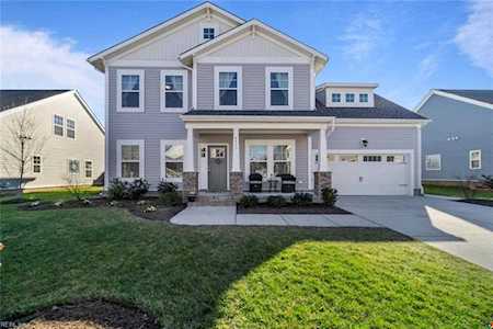 4517 Overlook Place Chesapeake, VA 23321