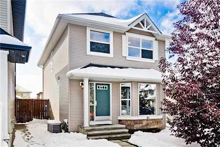 45 Cranberry Way SE Calgary, AB T3M 1K2
