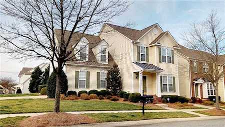 14566 Greenpoint Ln Huntersville, NC 28078