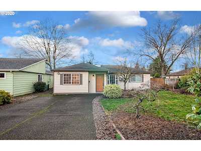 11960 SW Greenwood St Beaverton, OR 97005