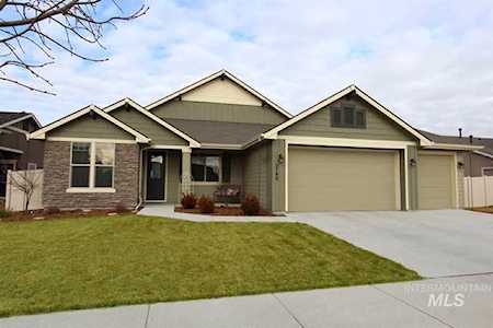 5742 W Cavendale Drive Eagle, ID 83616