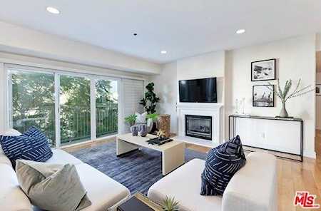 925 S Westgate Avenue #301 Los Angeles, CA 90049