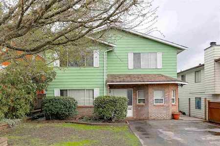 2340 Lobb Avenue Port Coquitlam, BC V3C 1M8