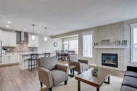 210 Auburn Sound Manor SE Calgary, AB T3M 0N4