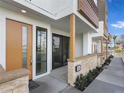 693 W 17th Street Costa Mesa, CA 92627